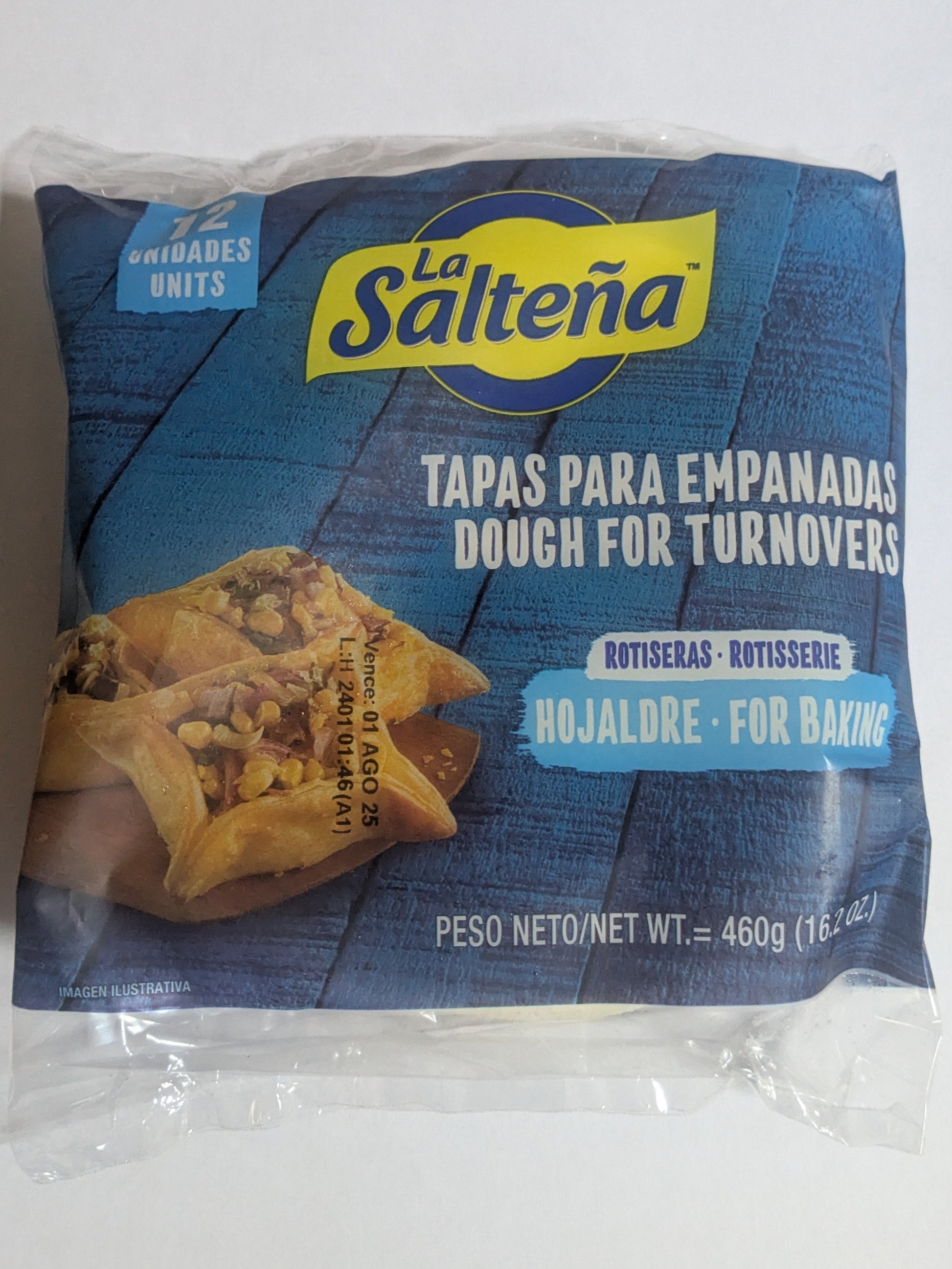"Empanadas hojaldradas La Salteña listas para rellenar, ideales para comidas familiares y reuniones"